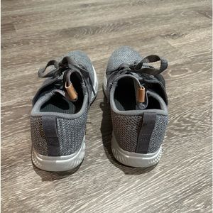 Men’s New Balance sneakers, like new